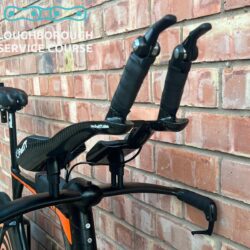 Giant Trinity Carbon- aero bars mit manuellen Schalthebeln